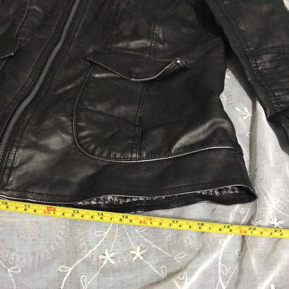 Motto Jacket - Picture 5 of 8